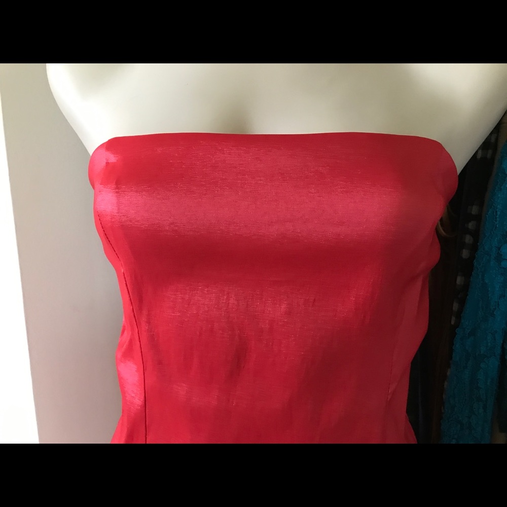 RED LITTLE DRESSES - Picture 2 of 8